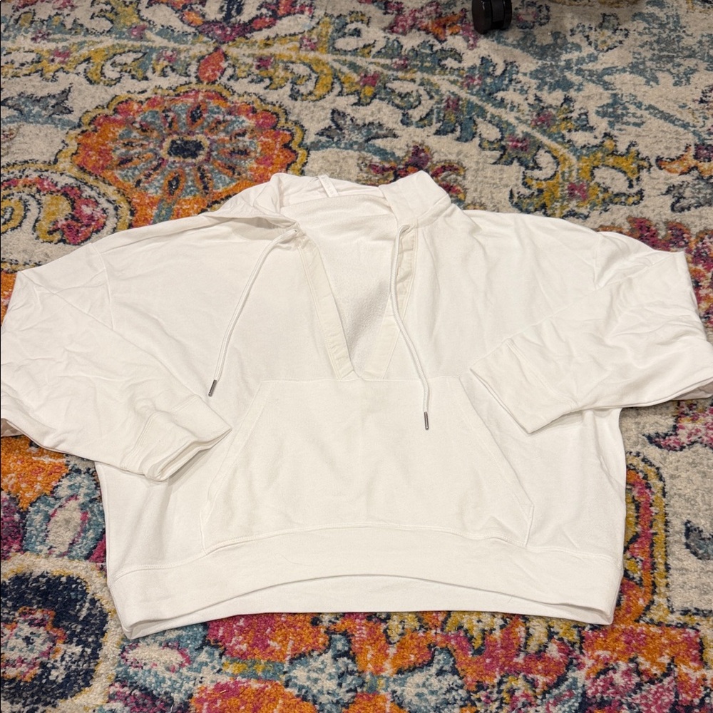 Fabletics White Pullover With Front Pocket And Ho… - image 1